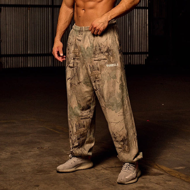 YOUNGLA Men's RealTree Camo Baggy Cuffed Joggers Hover Image