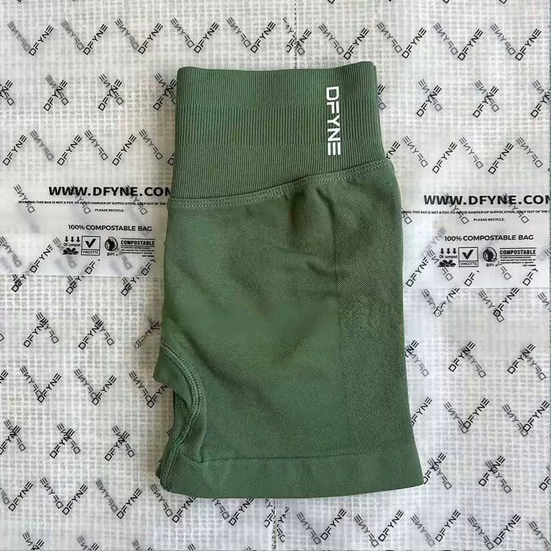 DFYNE Seamless High-Waisted Contour Short Pecan Green