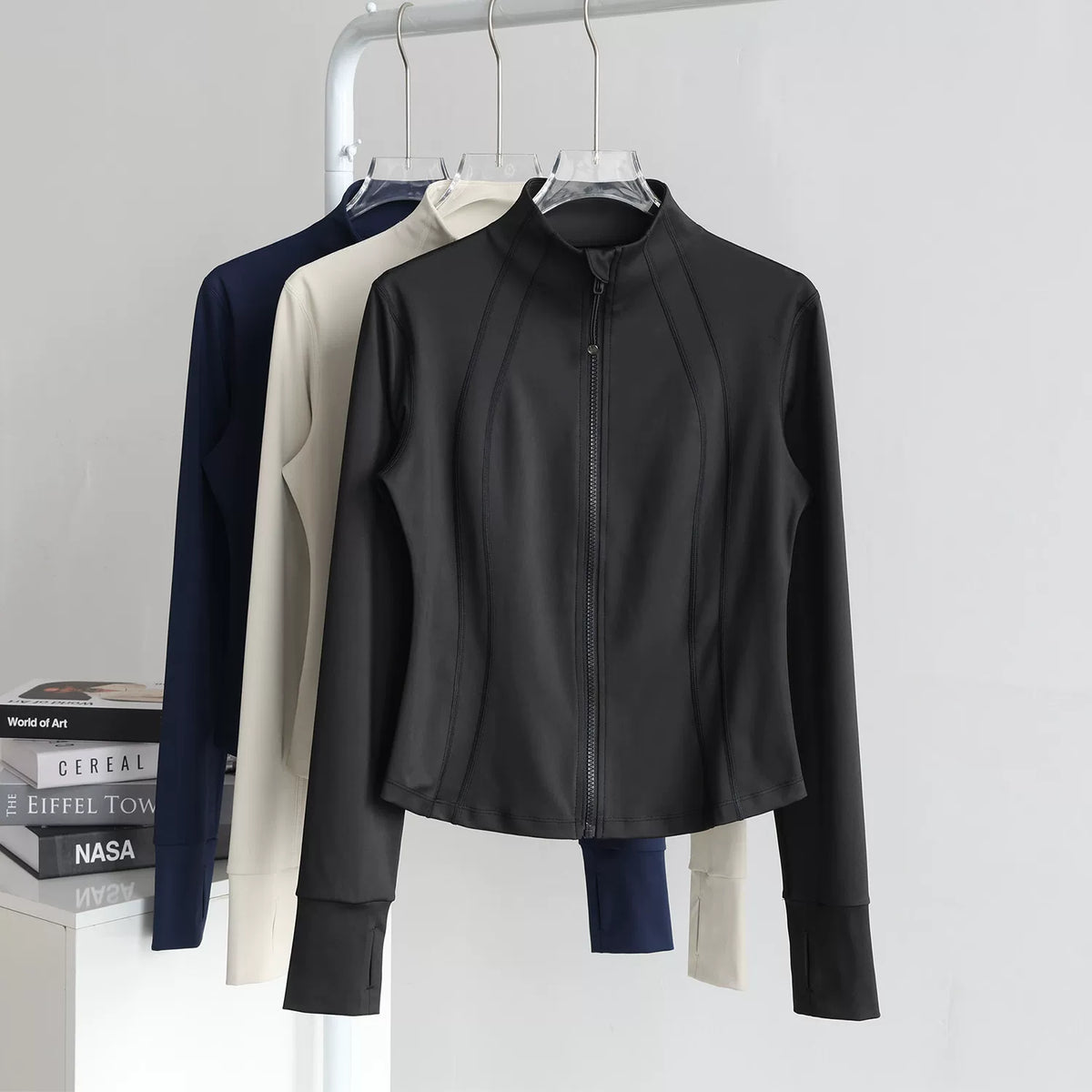 lululemon Sculpting Stand-Collar Zip Jacket Black