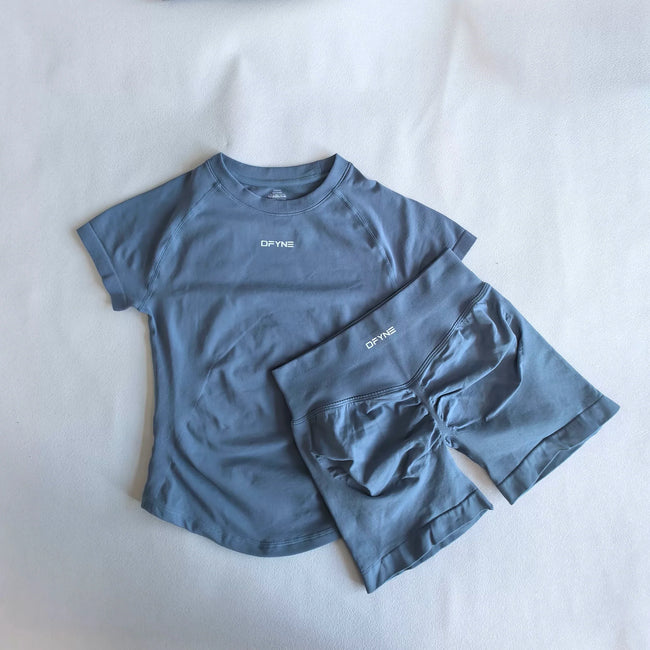 DFYNE Seamless Compression Set Hazy Blue Hover Image