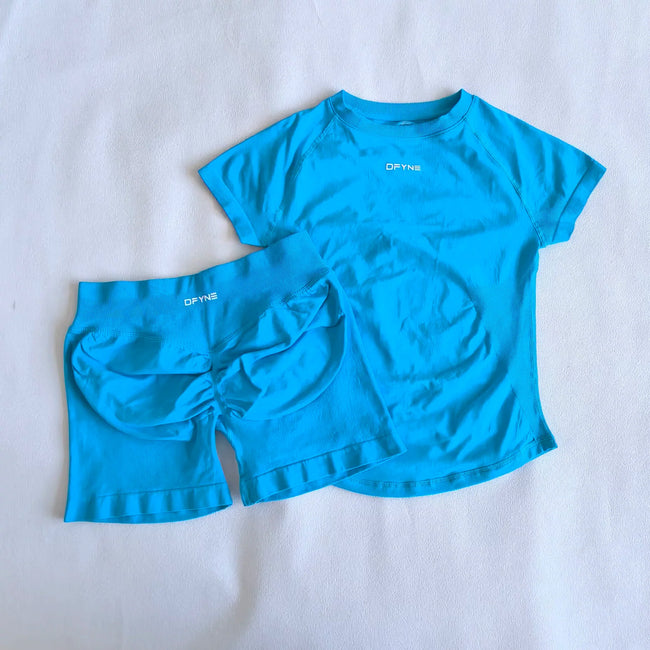 DFYNE Seamless Compression Set Glacial Blue Hover Image