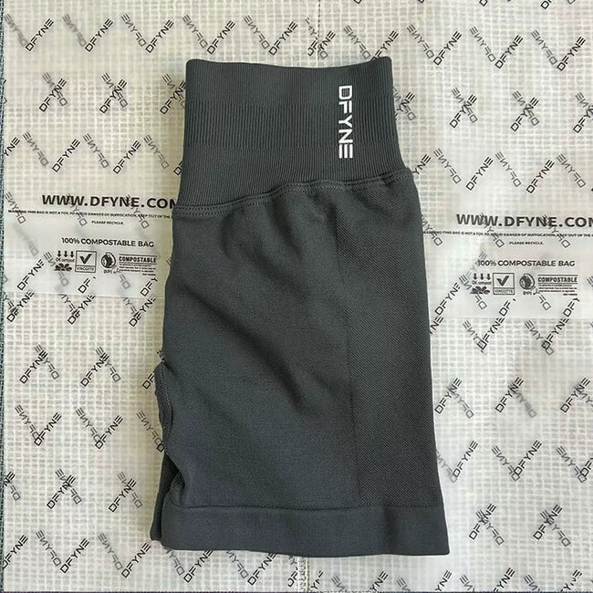 DFYNE Seamless High-Waisted Contour Short Shark Gray Hover Image