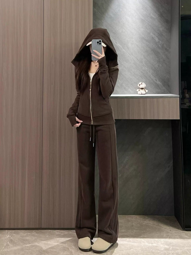 lululemon Fitted Thumbhole Full-Zip Jacket Brown Hover Image
