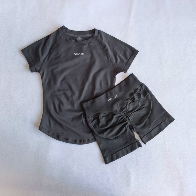 DFYNE Seamless Compression Set Shark Gray Hover Image