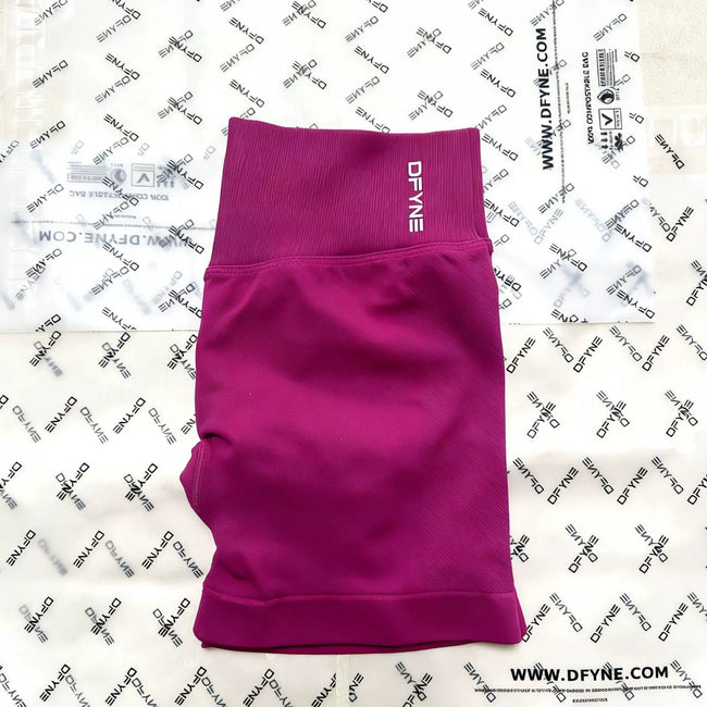 DFYNE Seamless High-Waisted Contour Short Red Berries Hover Image